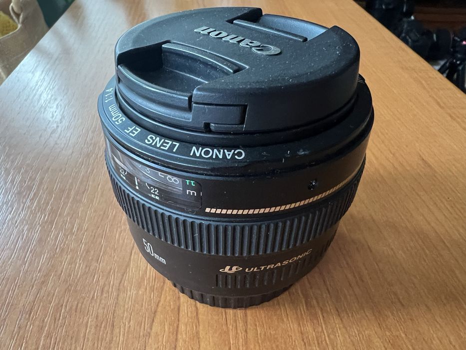 Canon EF 50mm f 1.4 USM