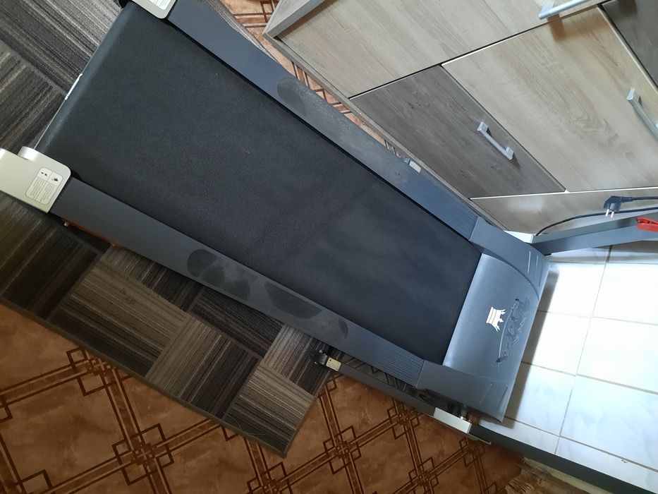 Продам беговую дорожку u-style