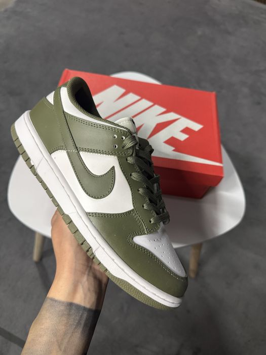 Nike Dunk Low Medium Olive