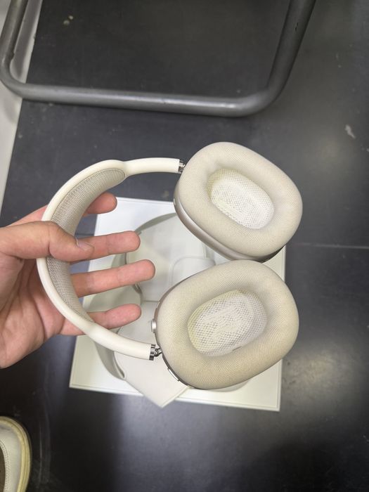 AirPods Max   With Smart case