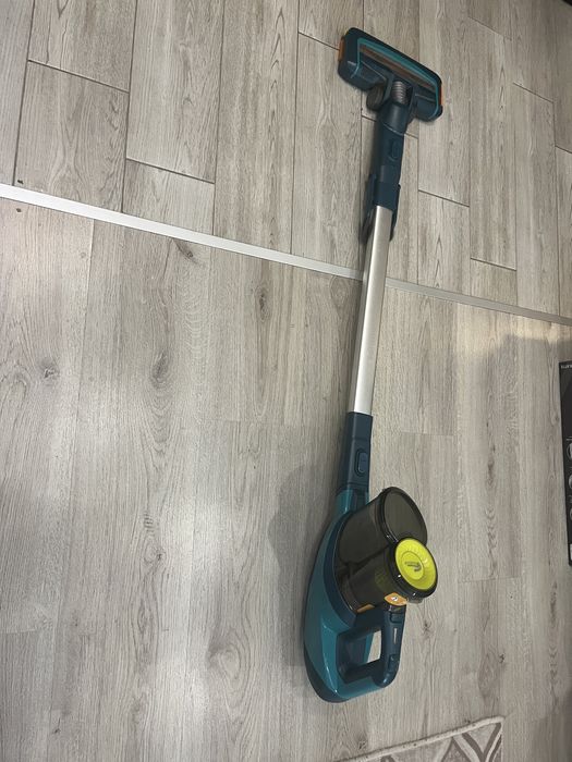 безжична прахосмукачка Philips FC6725