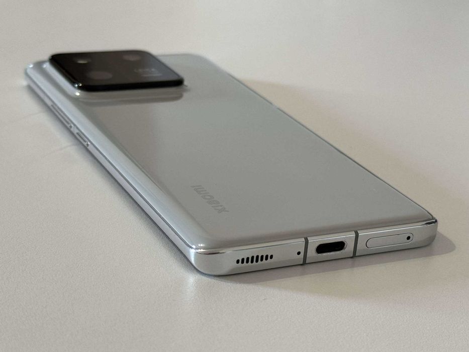 Бартер!Като нов! Xiaomi 13 Pro 512/12GB Ceramic White (Бял)