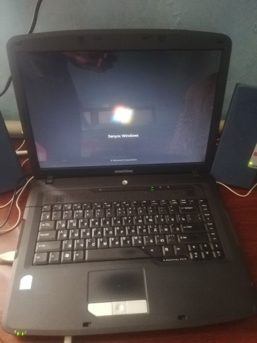 ФирменныйНоутбукEmachines