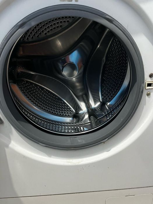 Продам стиральную машину