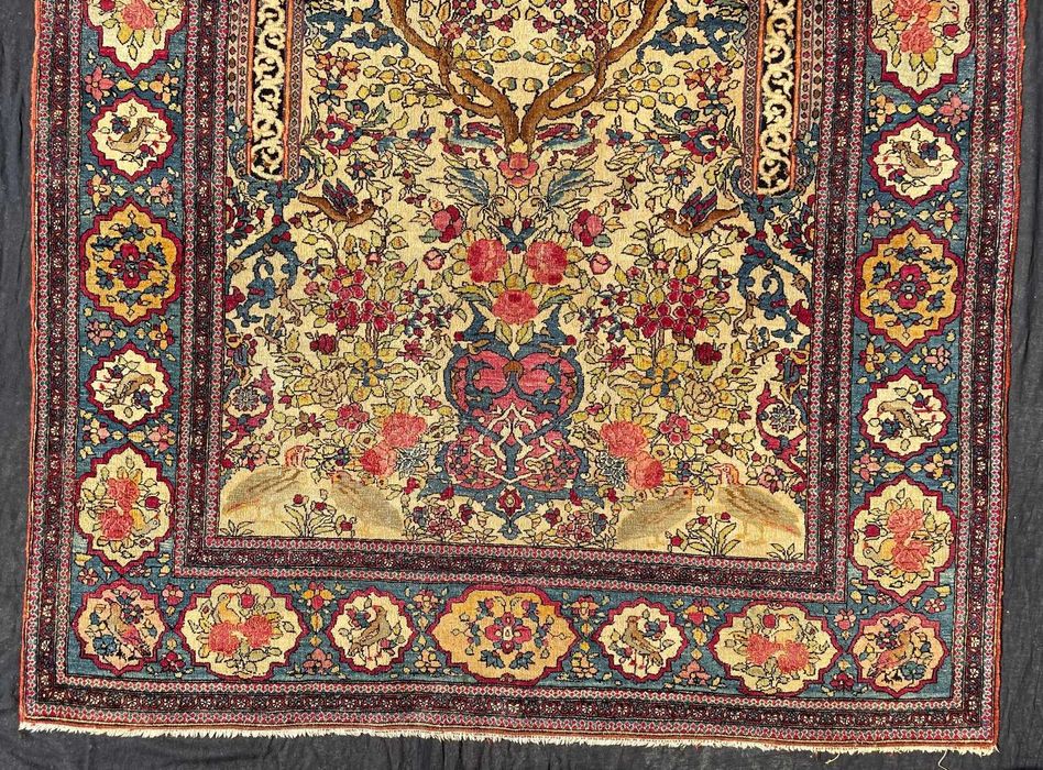 covor antic rugaciune persan Iran Isfahan gradina paradisului flori