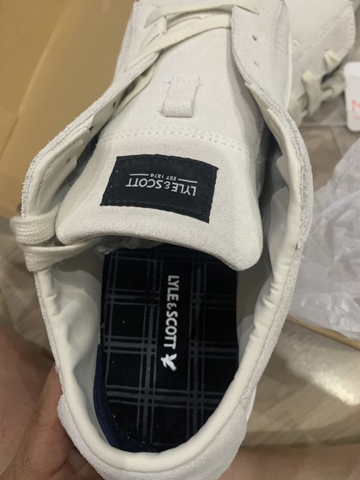 Нови мъжки сникърси Lyle & Scott естествена кожа