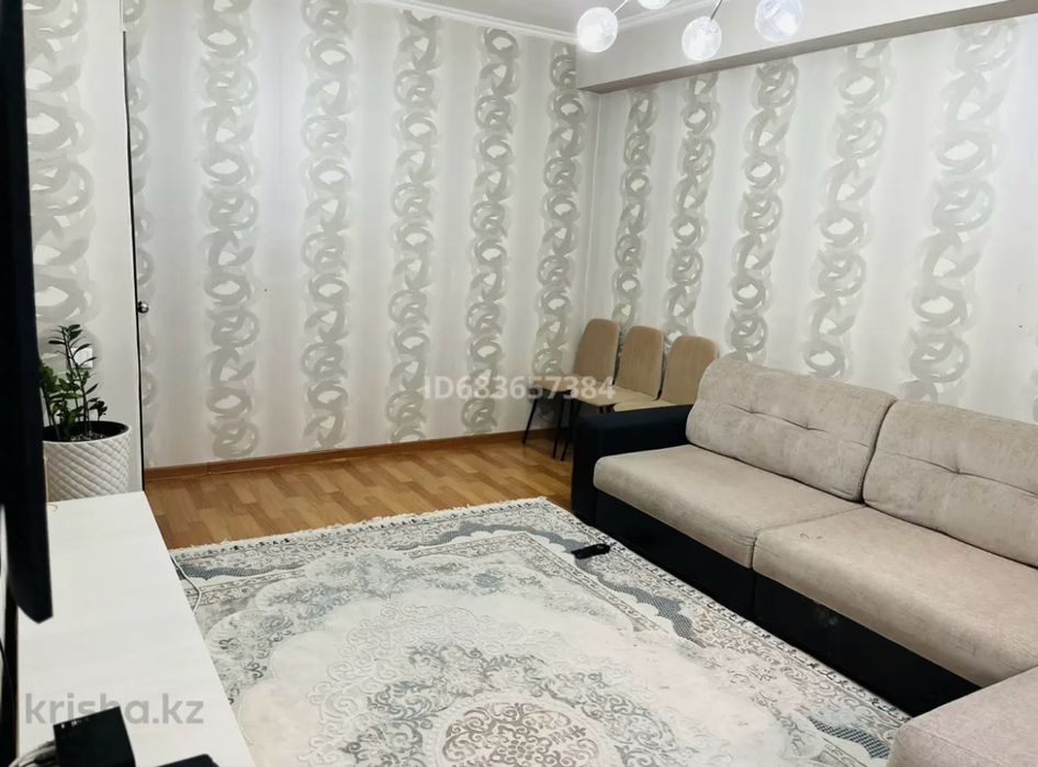 Мягкий диван для гостинной