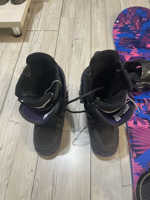 Сноуборд с ботинками