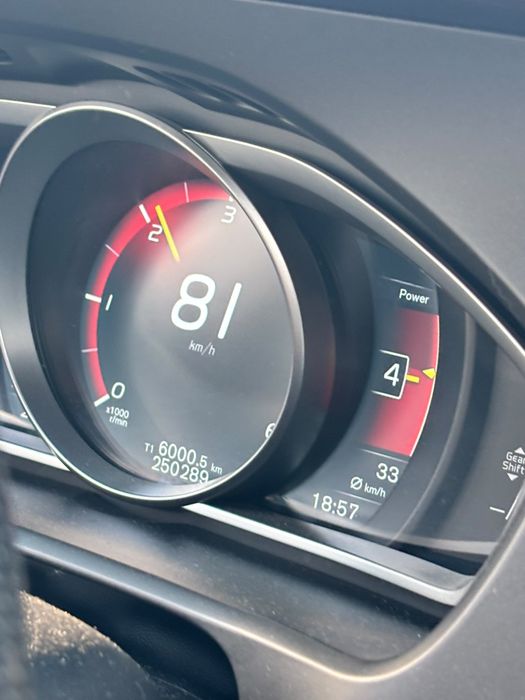 Volvo V40 D3 / 2016