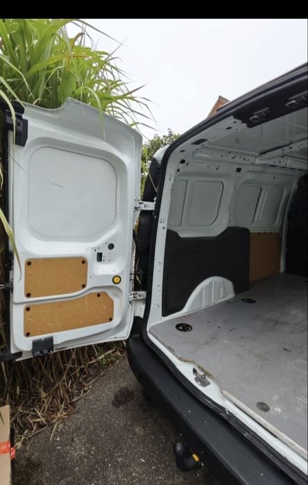 FORD TRANSIT CONNECT long 2020

Gem
1.5 TDCi (100 HK) Lang Van FWD M6