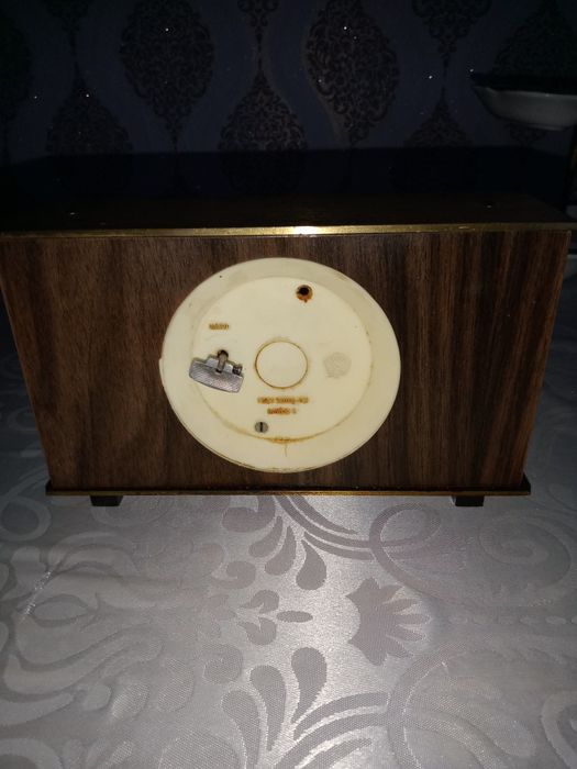 Продам часы советских времён.