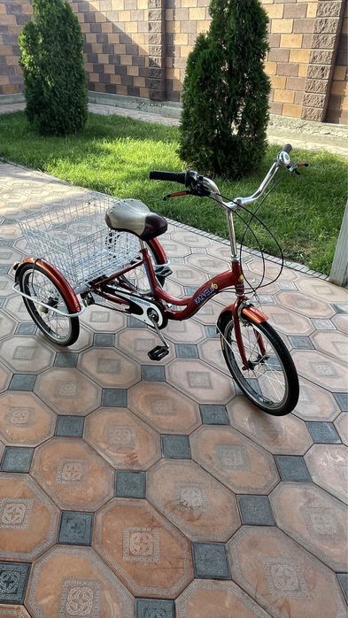 Велосипед трехколесный