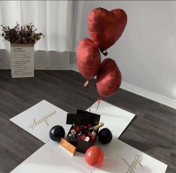 Подарочная коробка