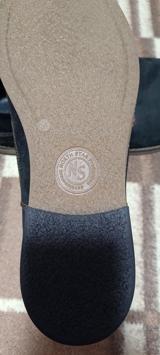 Продам новые полуботинки 47р