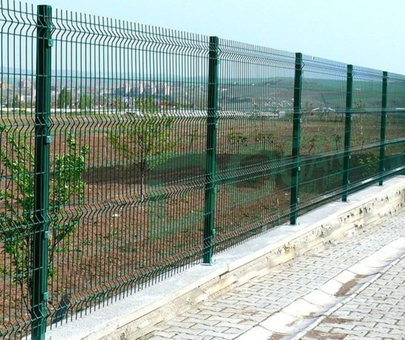 Executam garduri diferite modele