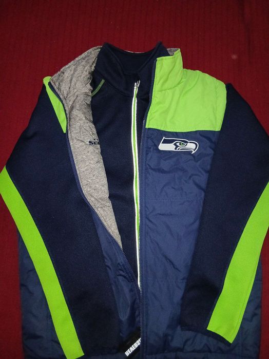Из США комплект, кофта и двухстороняя желетка,бренда Seattle Seahawks!