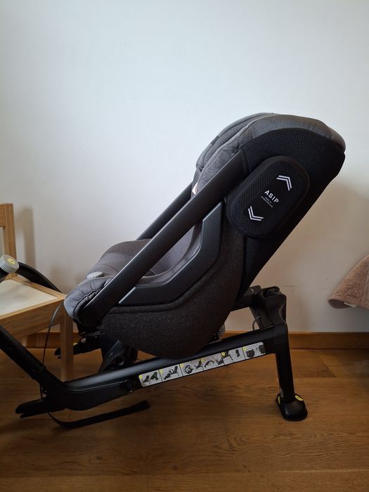 Axkid ONE 2 – премиум столче, обратно на движението | Без забележки