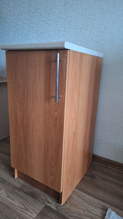 Продам тумбочку за 8000 тенге