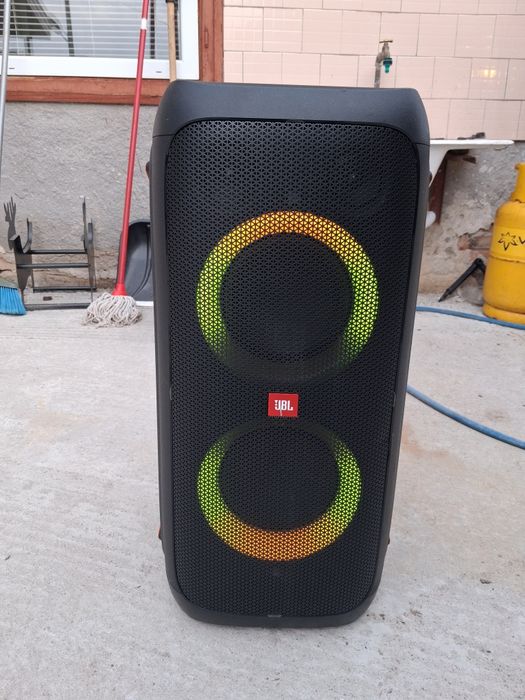 Продавам jbl 310