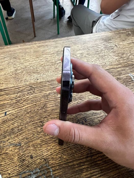 Iphone 14 pro purple