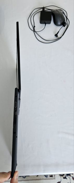 Продается ноутбук Asus Vivobook