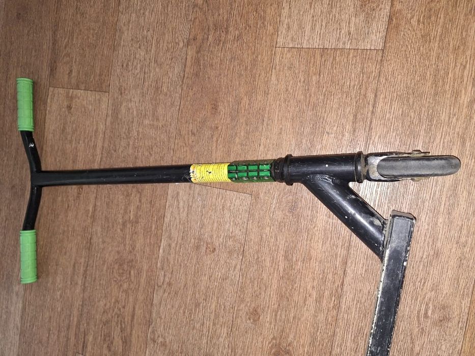 Продам детский самокат б/у