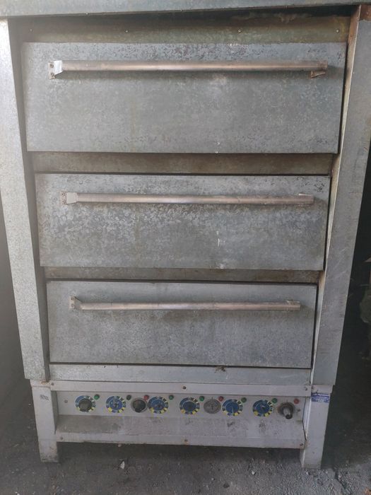 Печка универсальная отличным состояние