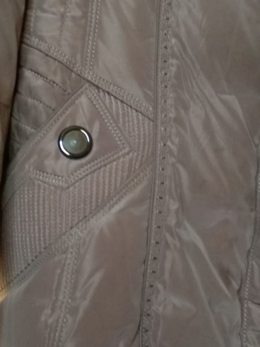 Продаю зимний пуховик