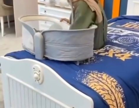 Электронная качеля