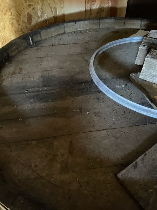 Cada/butoi/ bute de lemn molid