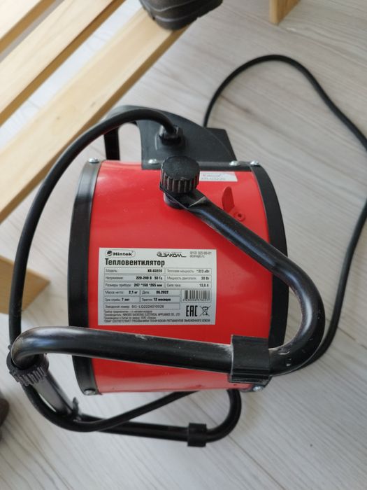 Продам тепловую пушку.