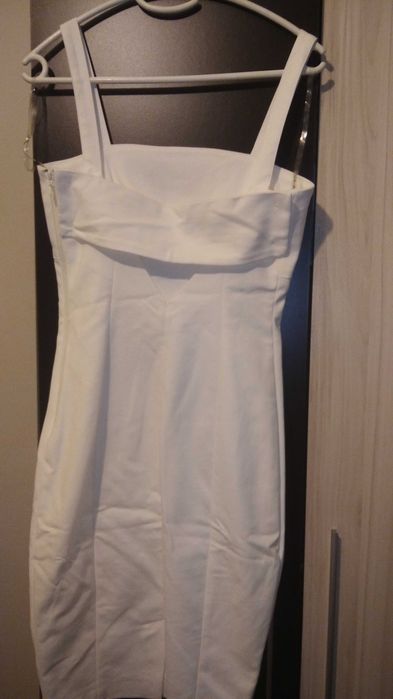 Рокля Guess by Marciano бяла