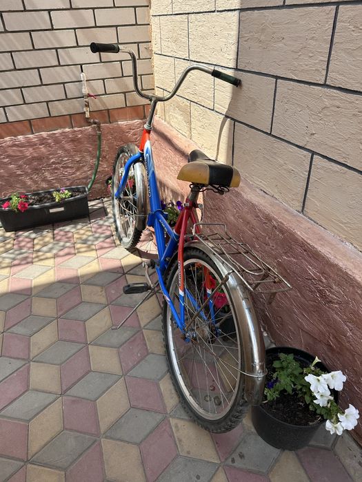 Велосипед forward в хорошем состояний работает,красивый,удобный,качест