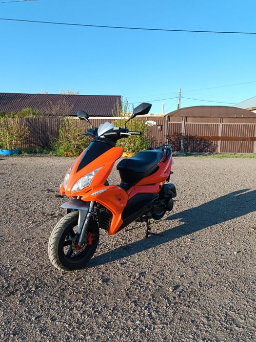 Продам отличный скутер!