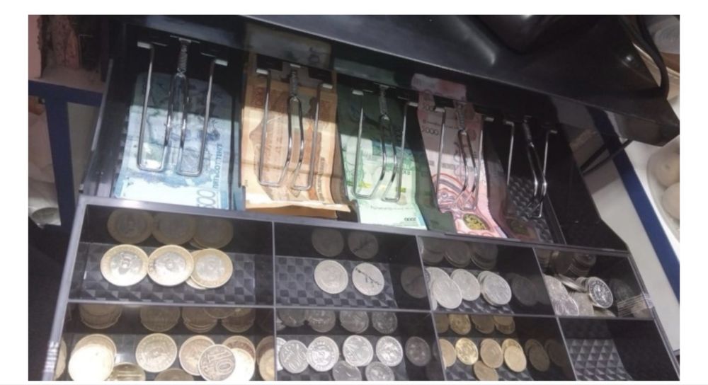 Продам кассовый аппарат