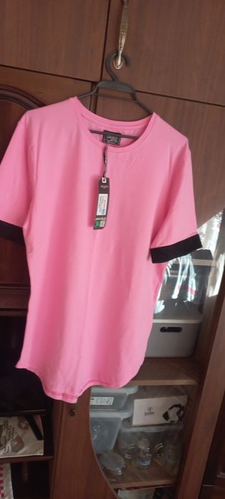 Продавам Нов екип и Нови туники и блузи и Горни анцузи