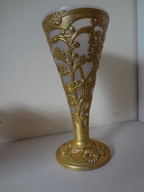 Метална ваза + метална купа