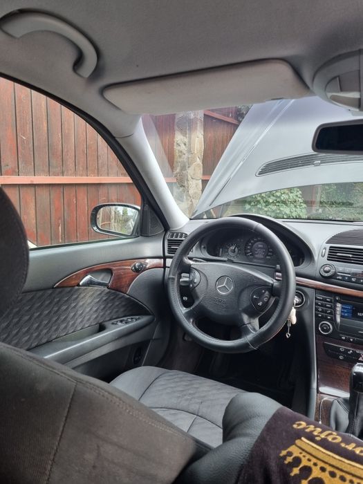 Vând Mercedes 2.7 motorină manuală