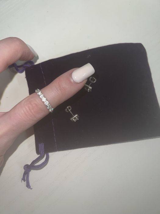 Продам серебряные серьги