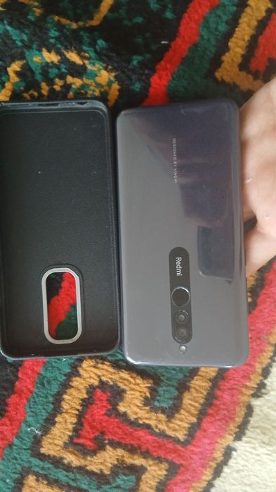 REDMI 8 aybi yo'q 64/4 xotira imei dan o'tgan karobka dokument yo'q