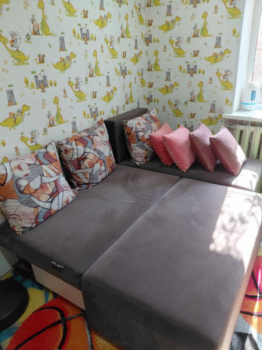 Диван-45000 тенге