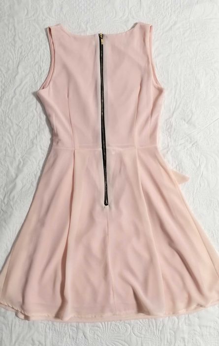 Нежна розова лятна рокля