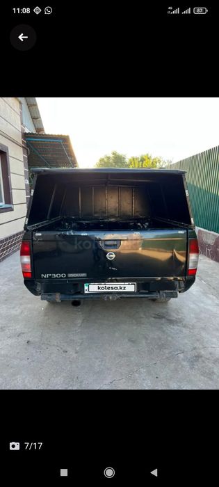 Ниссан NP300  пикап
