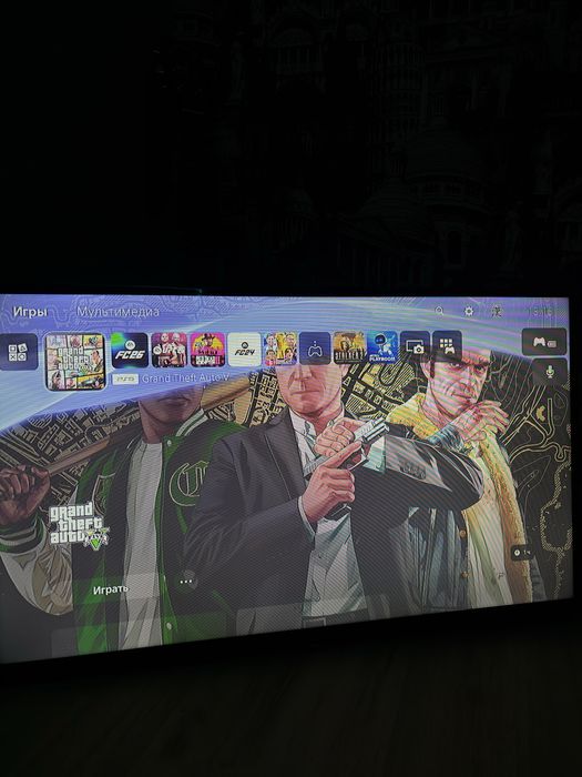 Playstation 5 с двумя джойстиками