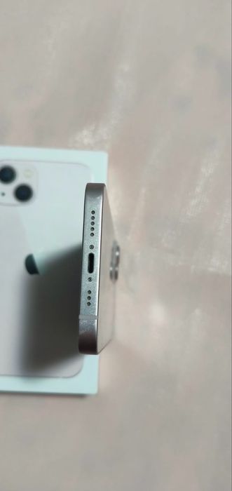 Продам Айфон 13 128 Гб