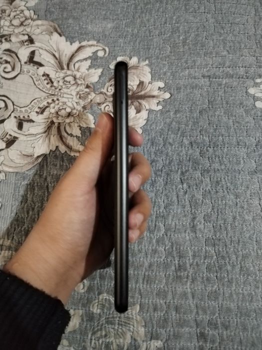 Samsung Galaxy A12 telefon sotiladi!