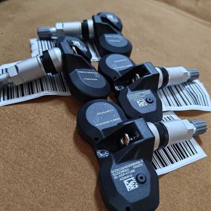 TPMS Сензора за налягане в гумите за Mercedes CLS, E W221 X164 W211