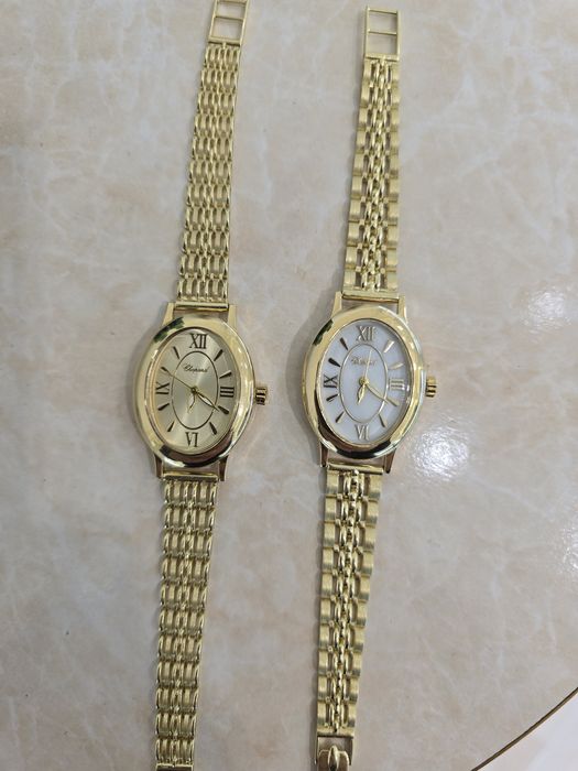 Женские классические часы Шопард.
Золото 750