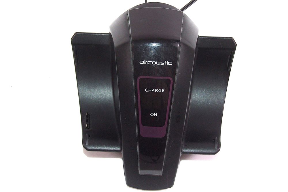 Casti fara fir VIVANCO Aircoustic (statia de incarcare inclusa): auto-tuning, balans si volum, NOI