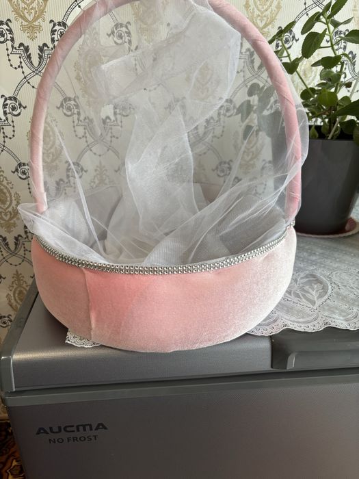 Корзина новая велюр